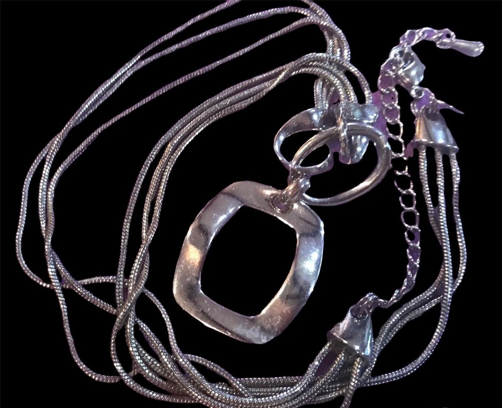 LIA SOPHIA Silver Tone Chain Necklace Hammered Pendant